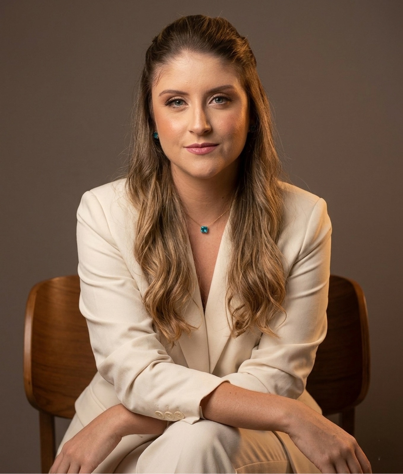 Retrato de Dra. Ana Laura Valadares